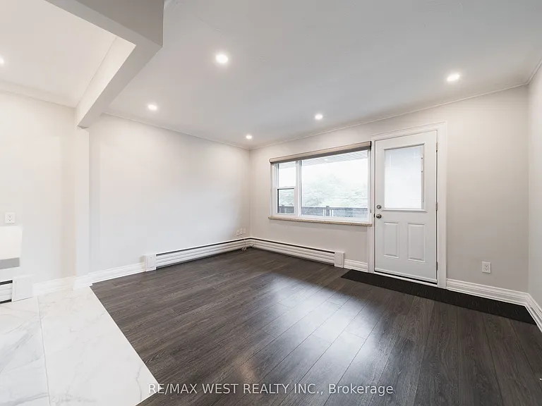 237 Melrose St #7 — Photo 4
