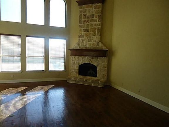 2nd image of 2508 Green Meadow Dr