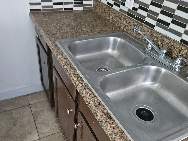 1333 W Taylor St #D — Photo 2