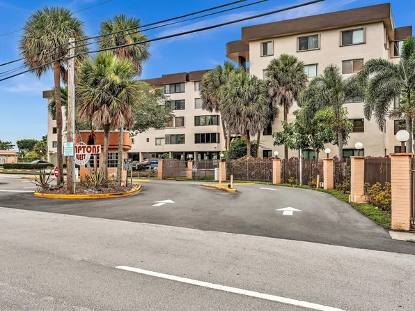 8010 Hampton Boulevard #403, North Lauderdale, FL 33068