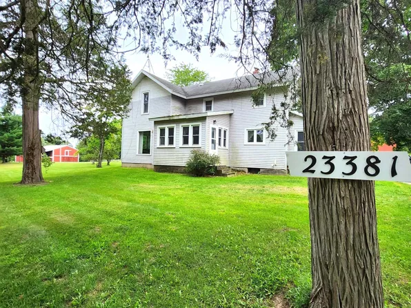 23381-15 Mile Rd, Bellevue, MI 49021