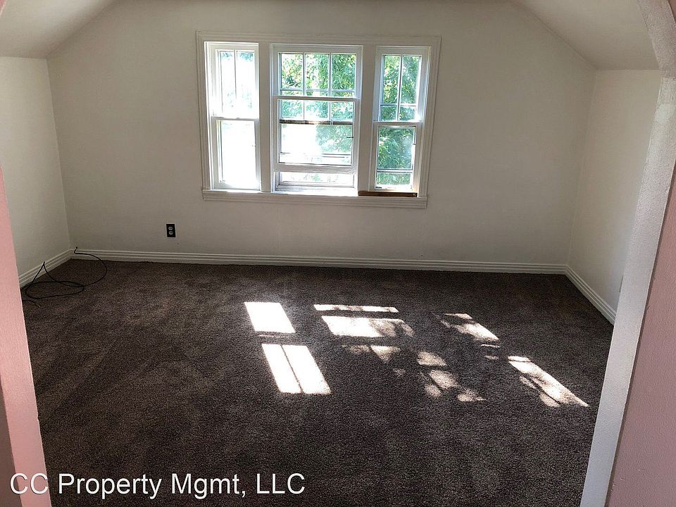 1st image of 1001 Silverleaf Ave #3