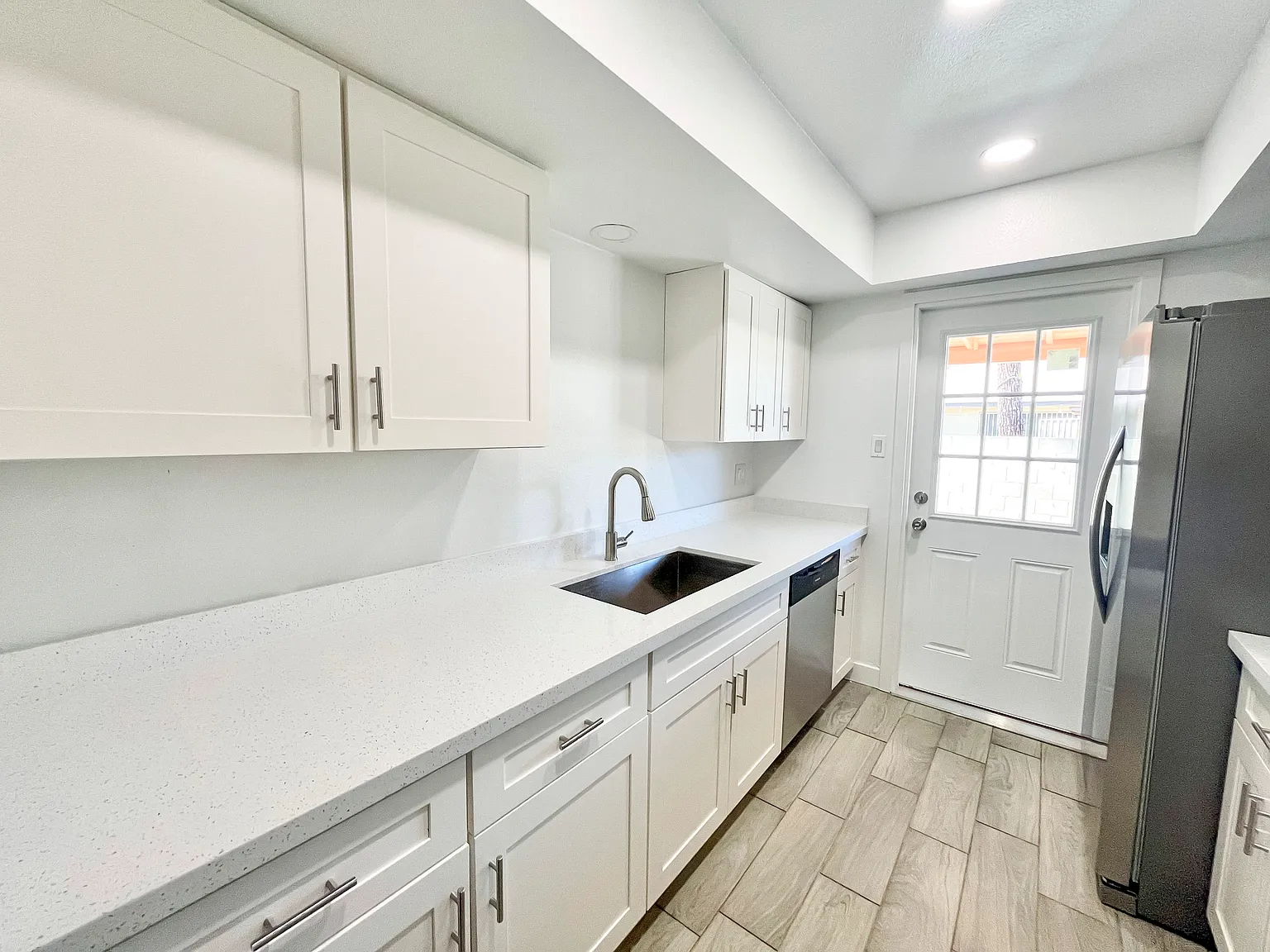 4 bed, 3.0 bath, 2153 sqft, $819 — Photo 4