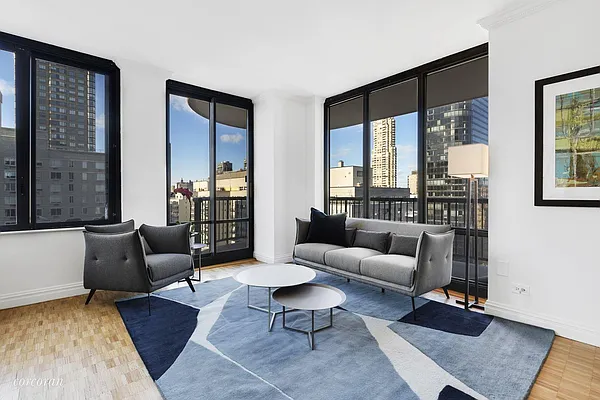 Sold by Corcoran | media 24