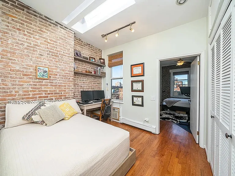68 Park Ave #8 — Photo 7