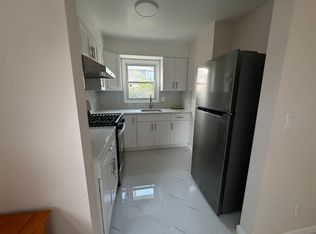 156 Garrison Ave #1F, Staten Island, NY 10314