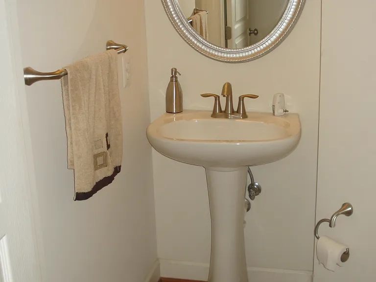 1737 Chiswick Ct — Photo 6