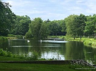 4 Oakwood Dr, Kennebunkport, ME 04046