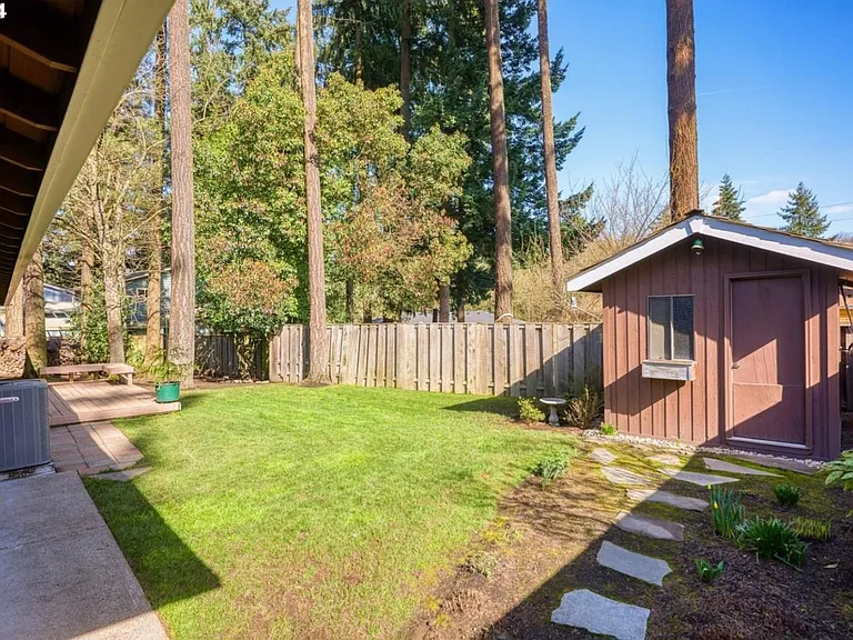 14525 SW Forest Dr — Photo 14