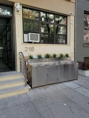 Rented by Bond New York | media 17