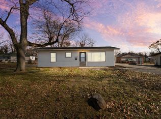 6211 Southcrest Rd, Fort Wayne, IN 46816