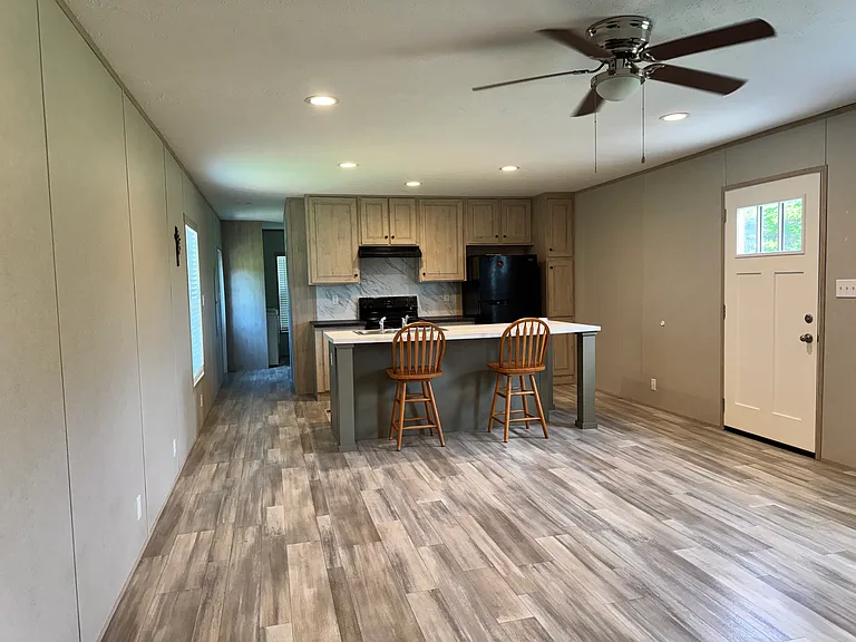 10042 Jeno Rd — Photo 2