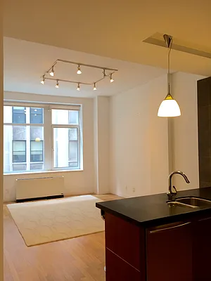 Rented by NYC Realty Brokers LLC | media 24