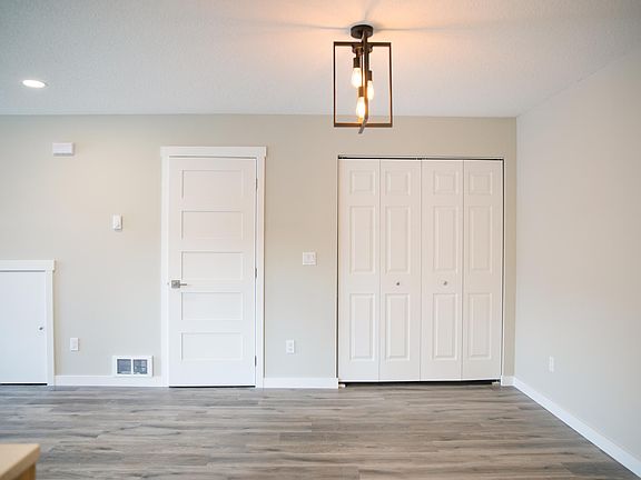 3rd image of 6820 NE Vancouver Mall Dr Unit C