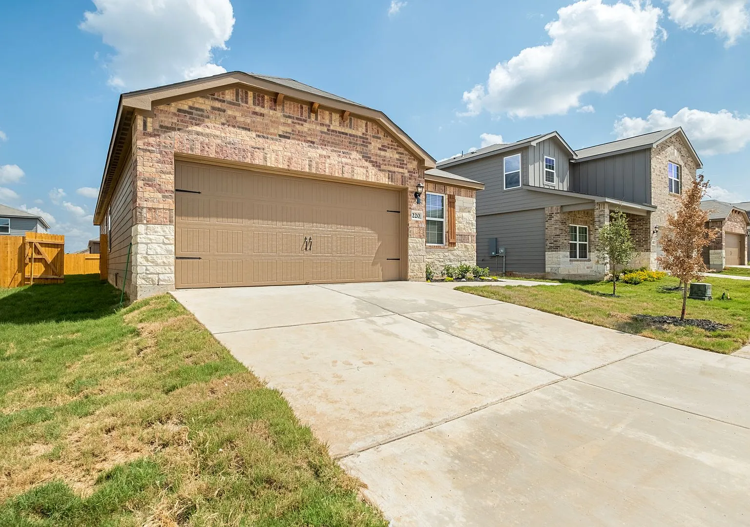 Beautiful 4 Bedroom, 2 Bath, Home in Liberty Hill — Photo 3