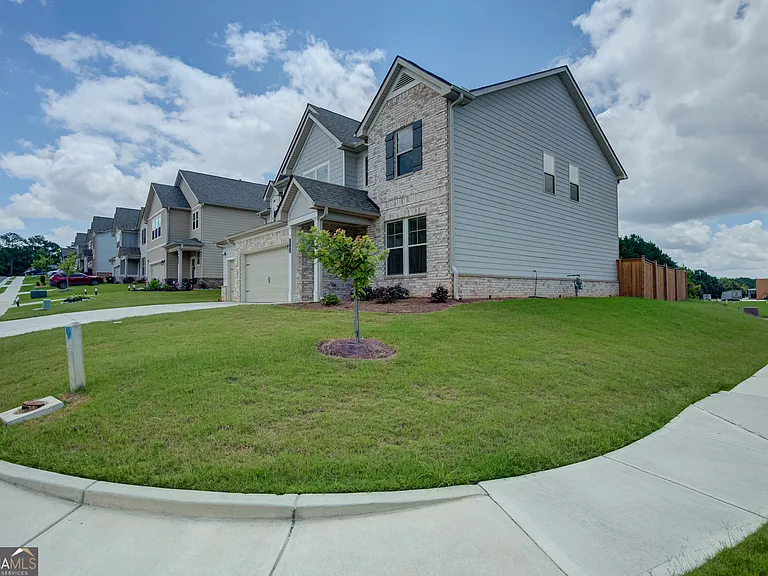 2000 Carolyn Dixon Way — Photo 59