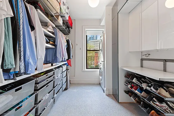 Sold by Compass | media 6