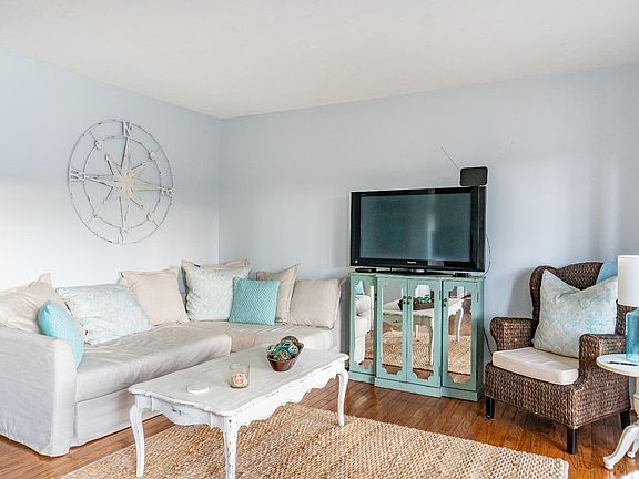 4th image of 289 Shoreline Marina Cir Unit 110