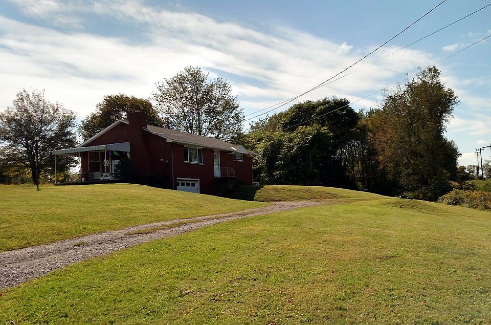 980-Brick Home