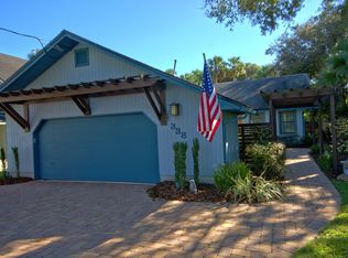 338 7th St, Atlantic Beach, FL 32233