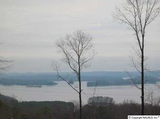 48 Vintage Way, Guntersville, AL 35976