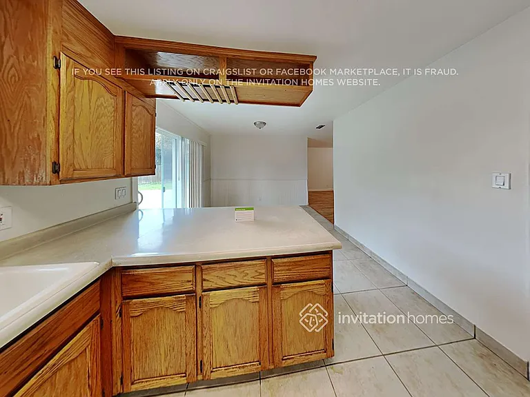 10813 Oakton Way — Photo 7