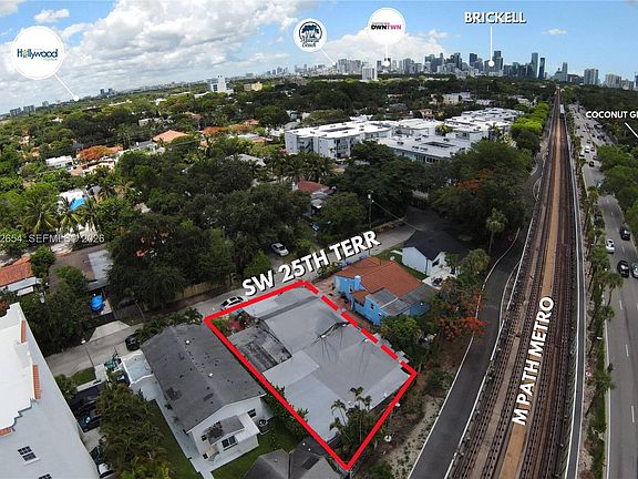 4th image of 1866 SW 25th Ter