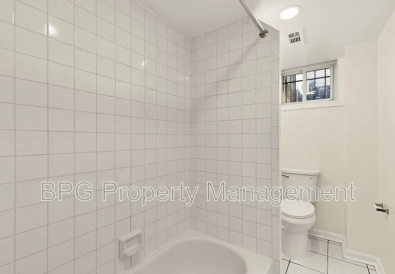 1033 5th St NE #BASEMENT — Photo 20