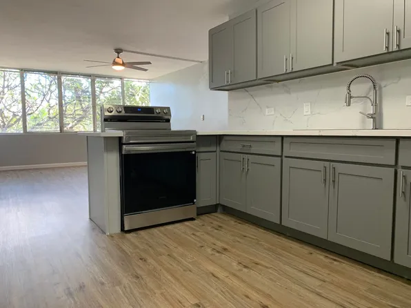 111 Kahului Beach Rd APT C215, Kahului, HI 96732