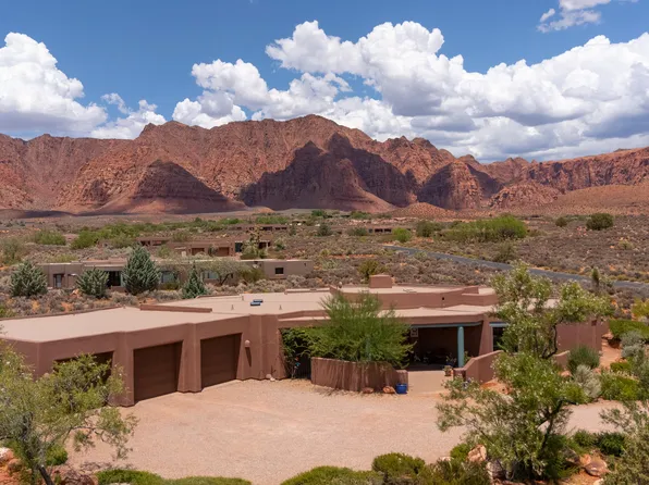 1215 N Tuweap Dr, Ivins, UT 84738