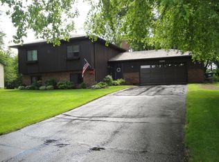 1488 Auburn Ct, Eagan, MN 55122