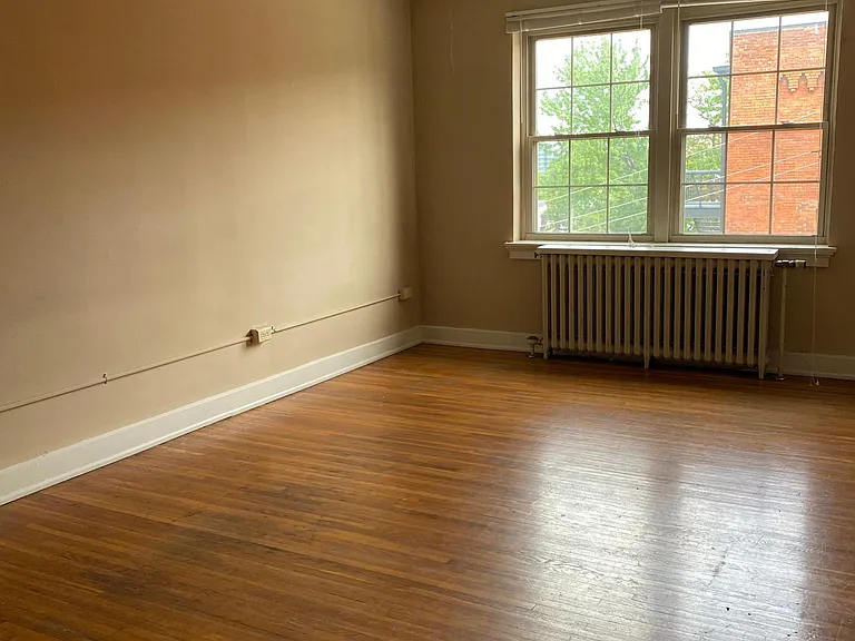7 W Charlton St #301 — Photo 2
