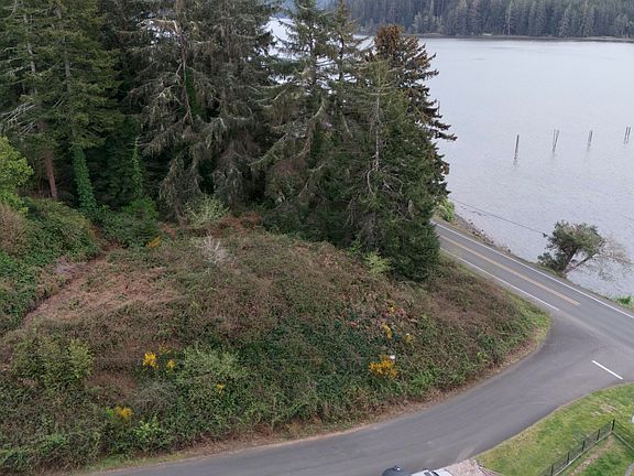 3rd image of Tl 2900 Se Yaquina View Dr