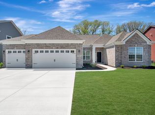 5226 Jacaranda Dr, Indianapolis, IN 46239