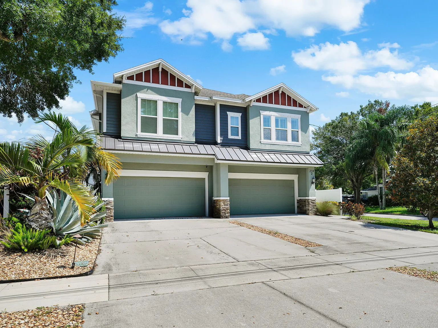 3 bed, 2.5 bath, 2065 sqft, $5,500 — Photo 1