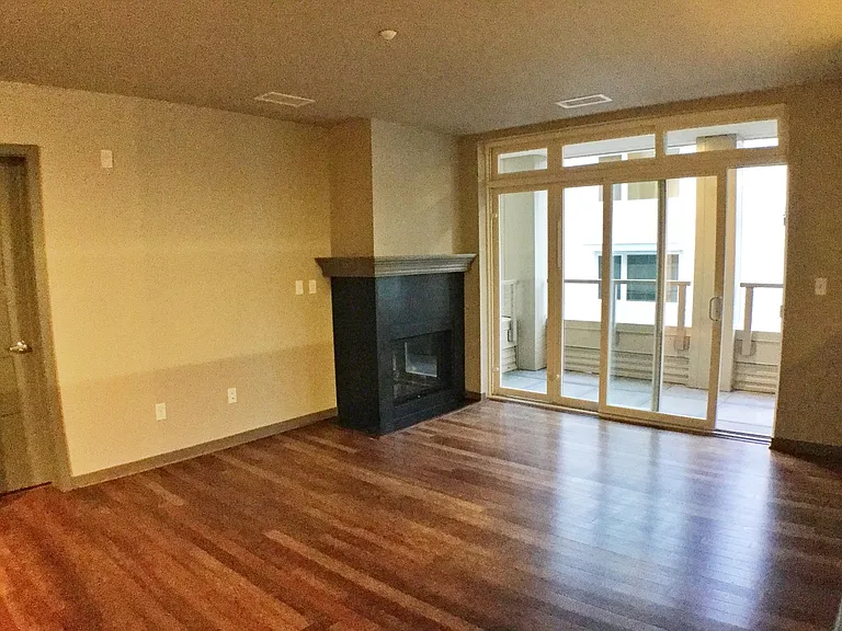1530 NW Market St #810 — Photo 1