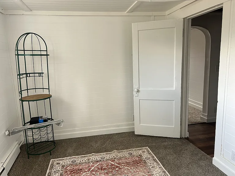 1015 Pine Ave #1 — Photo 10