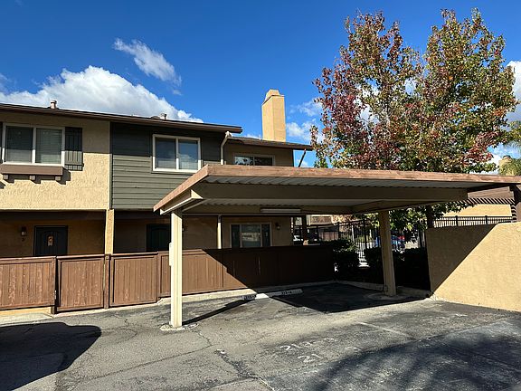 5th image of 213 Westlake Dr Unit 4