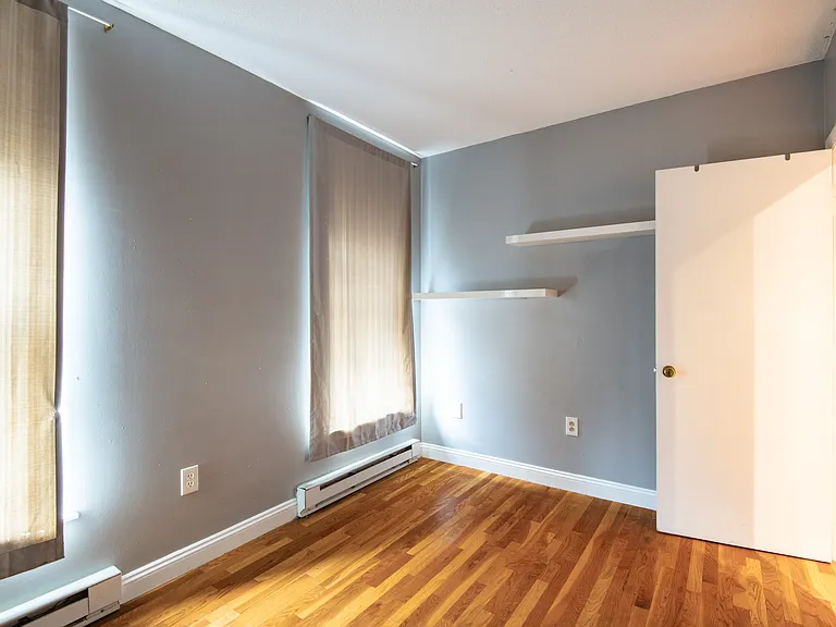 6 Monmouth St #202 — Photo 6