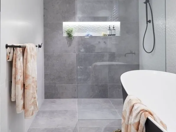 555 Main Street image 3 of 13