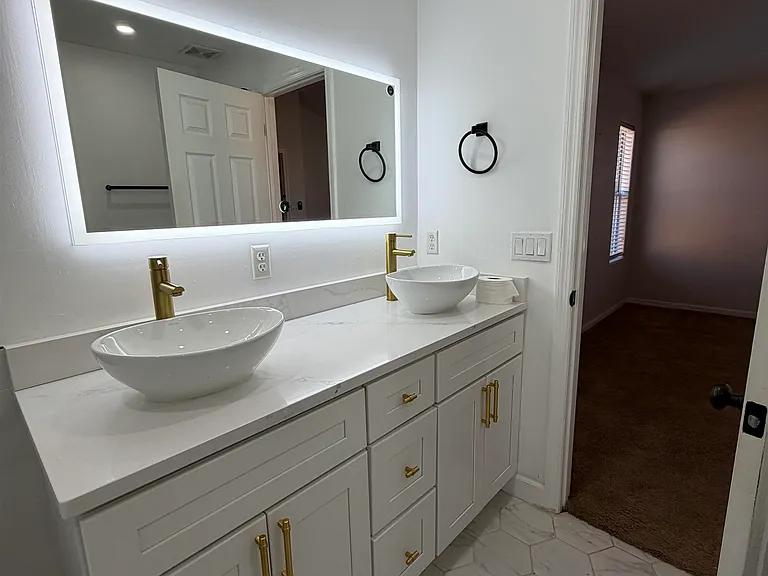 4904 Parkview Ct — Photo 6