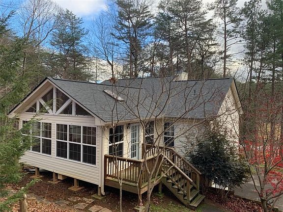 3rd image of 336 Eagle Nest Dr