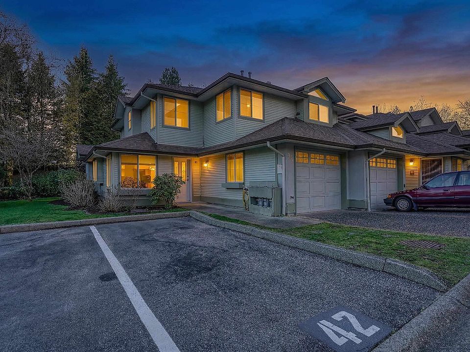 1st image of 22740 116th Ave #32