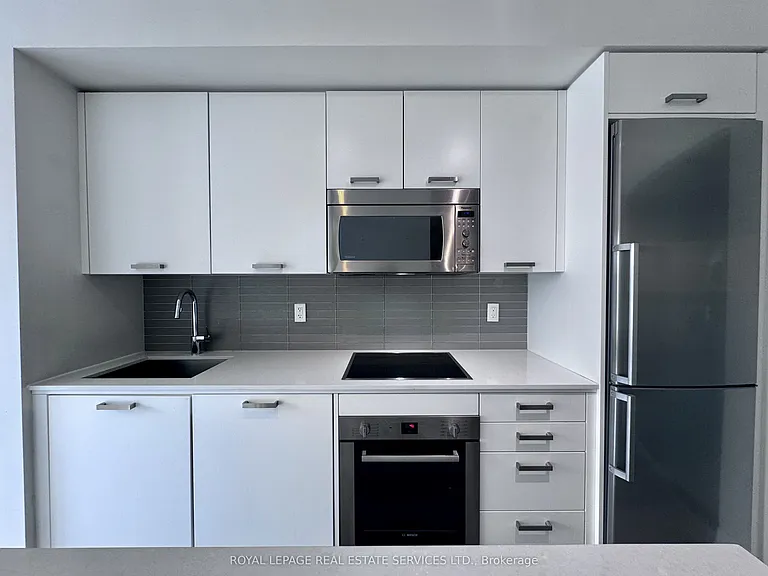 2301 Danforth Ave #408 — Photo 5