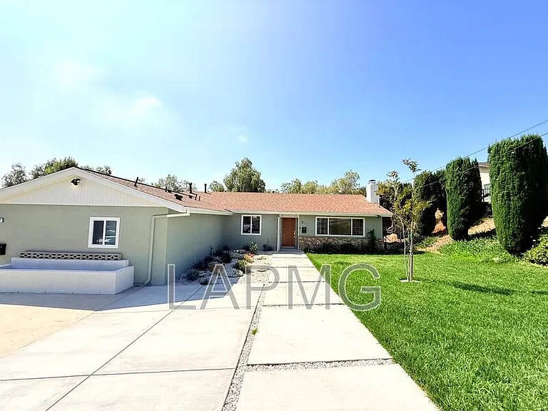 10839 Fellows Ave #10839 — Photo 31