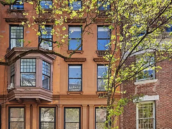 40 E 63rd St, New York, NY 10065