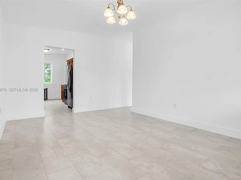 6339 SW 32nd St — Photo 6