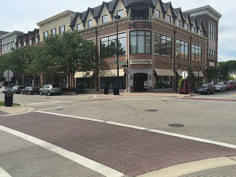 Shopping, Downtown Naperville