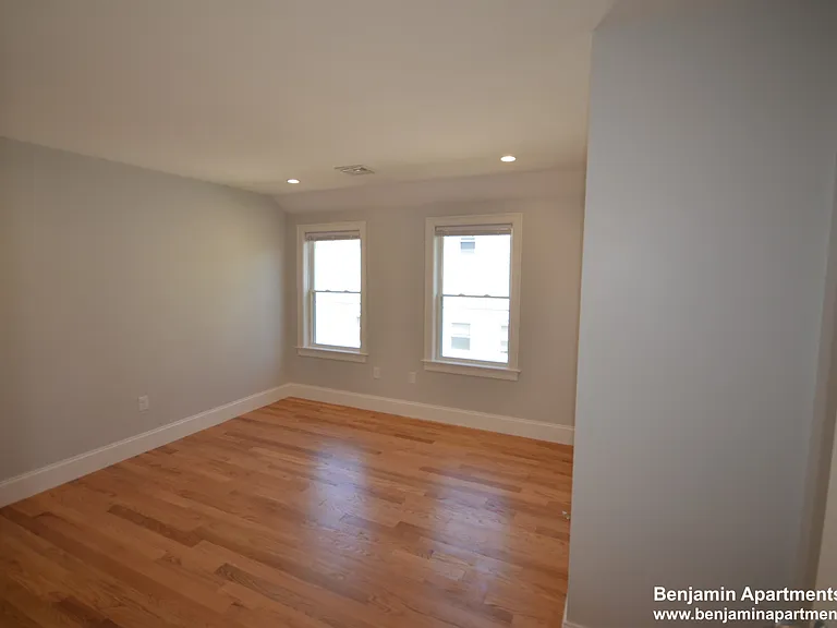 18 Bothwell Rd #5 — Photo 14