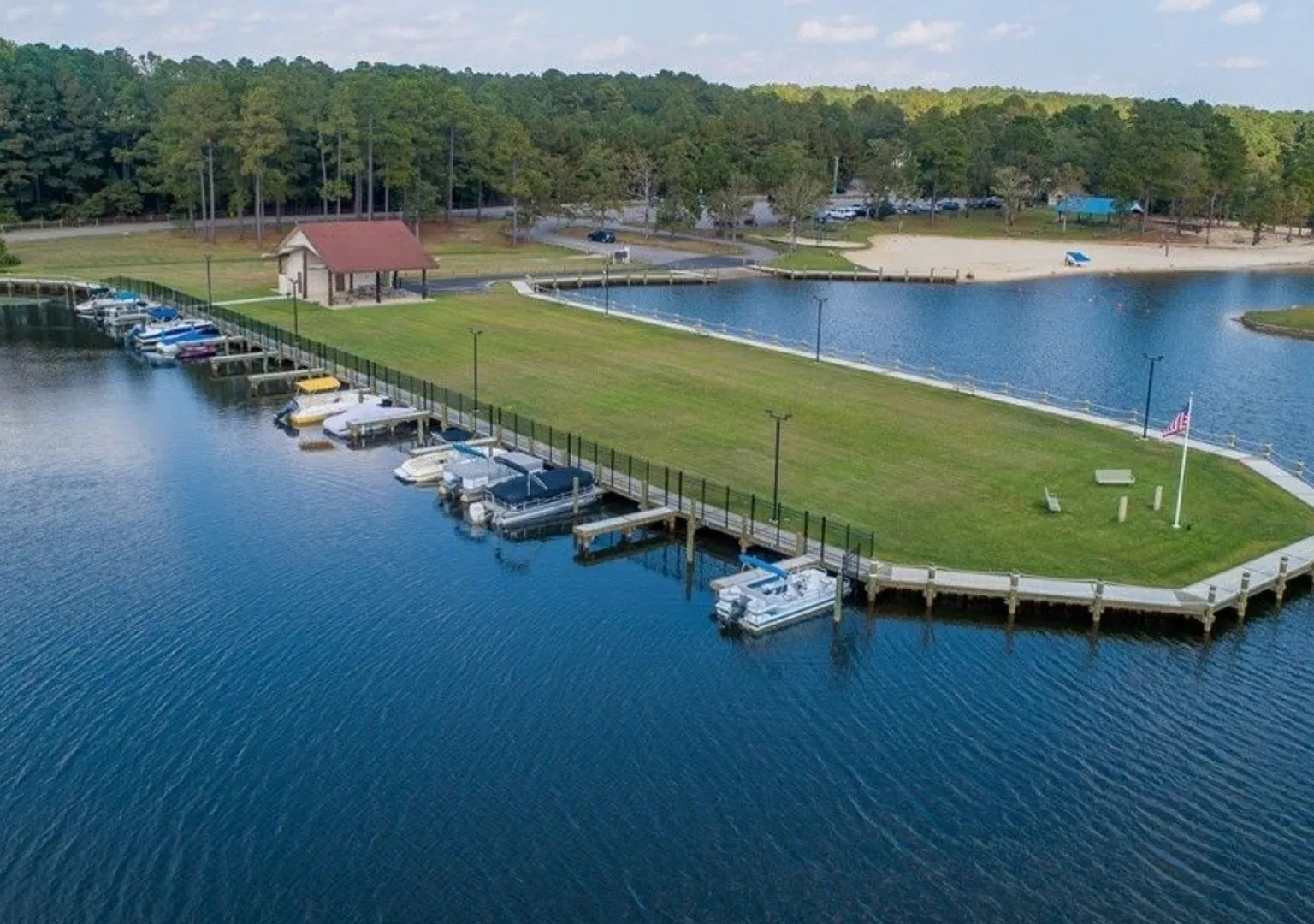 25 Port Tack ~ Carolina Lakes — Photo 4